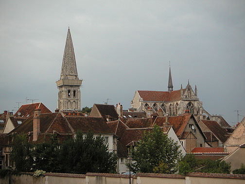 Auxerre1.JPG (44474 bytes)