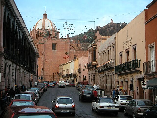 Zacatecas01.jpg (85367 bytes)