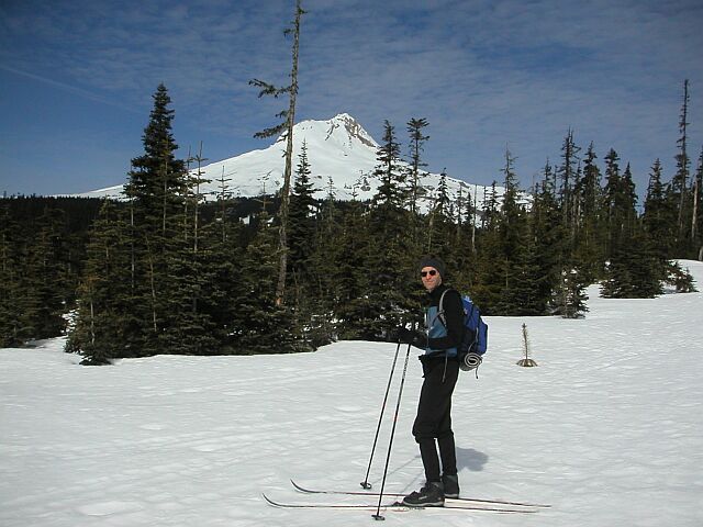 Teacup Lake2.jpg (72261 bytes)